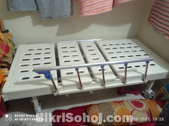 Medical bed,almost new